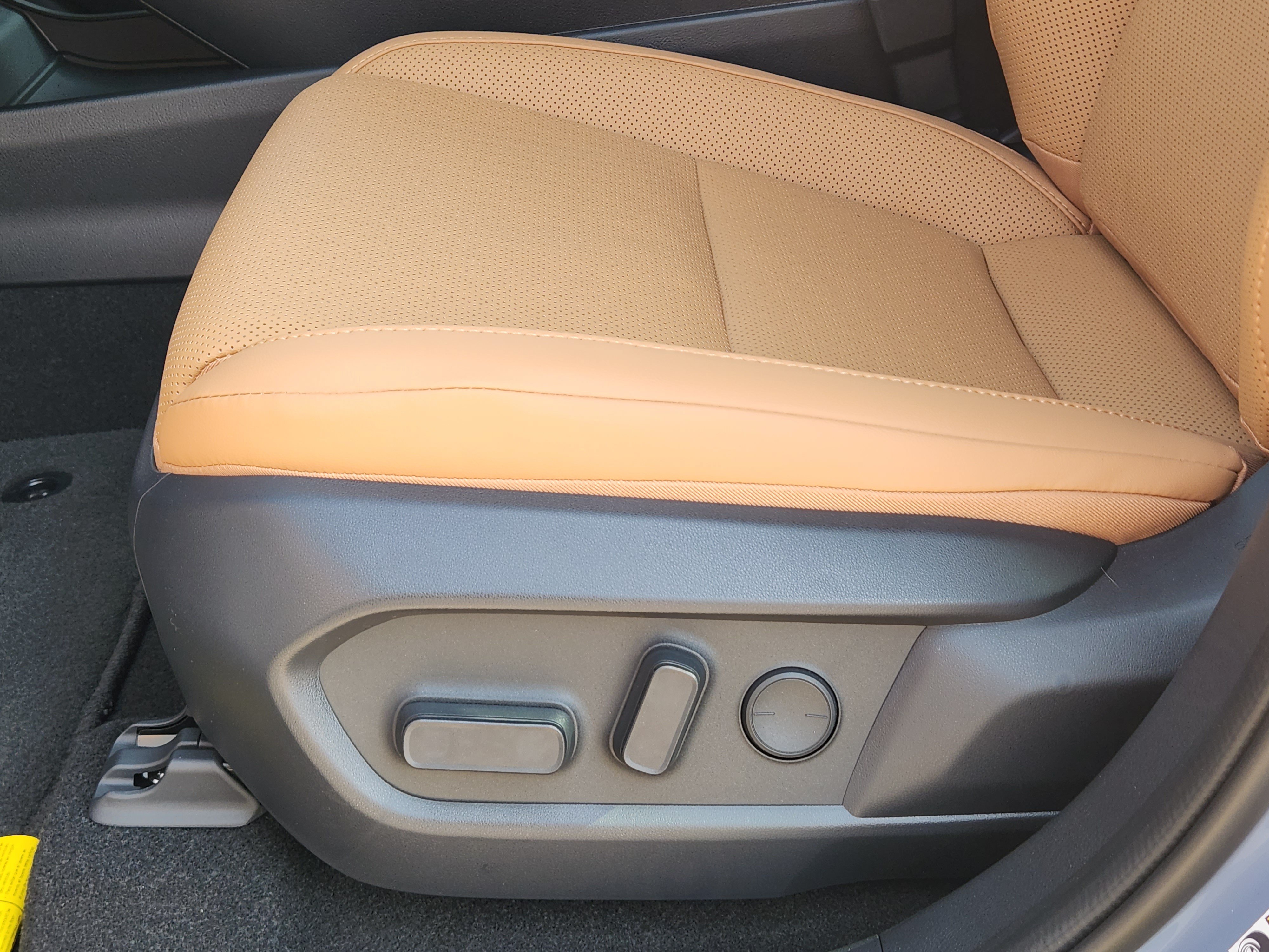 New 2026 Lexus ES 350e FWD image 21