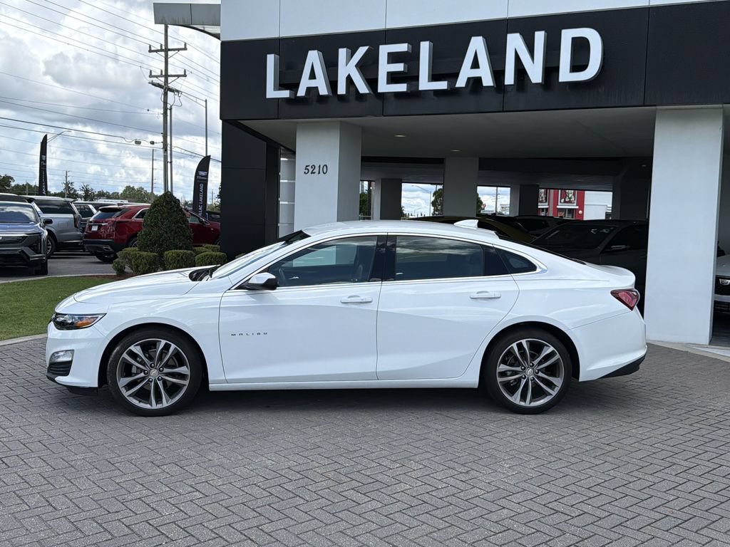 Certified 2022 Chevrolet Malibu LT w/ Leather Package FWD image 3