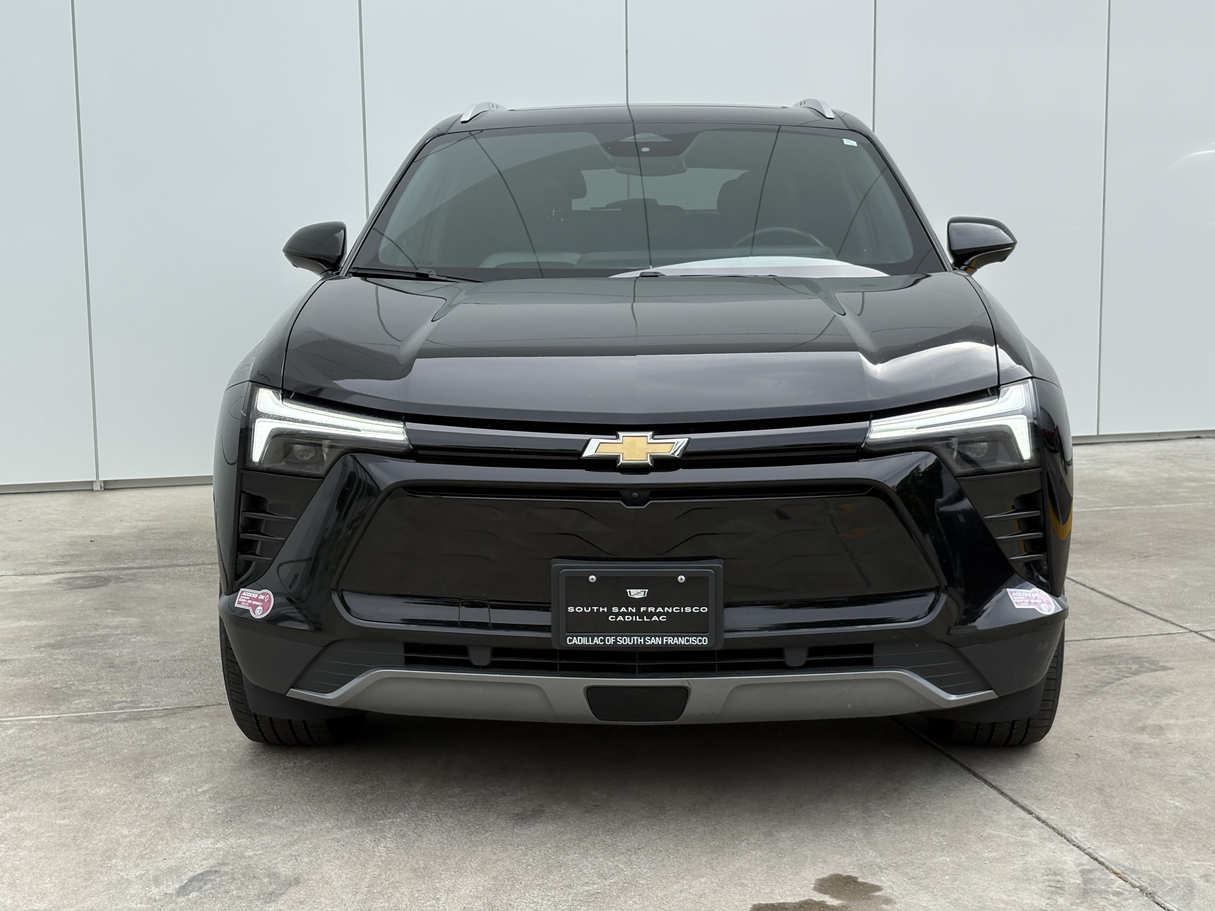 Used 2024 Chevrolet Blazer EV LT AWD/4WD image 3