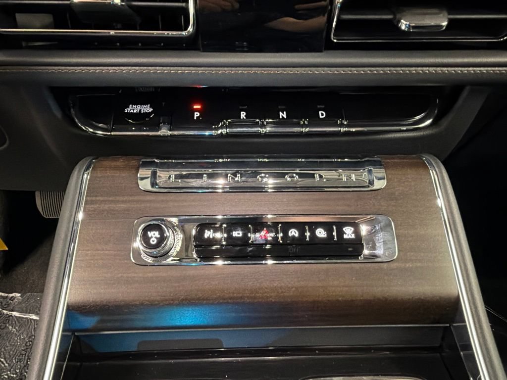 New 2026 Lincoln Aviator Reserve AWD/4WD image 14