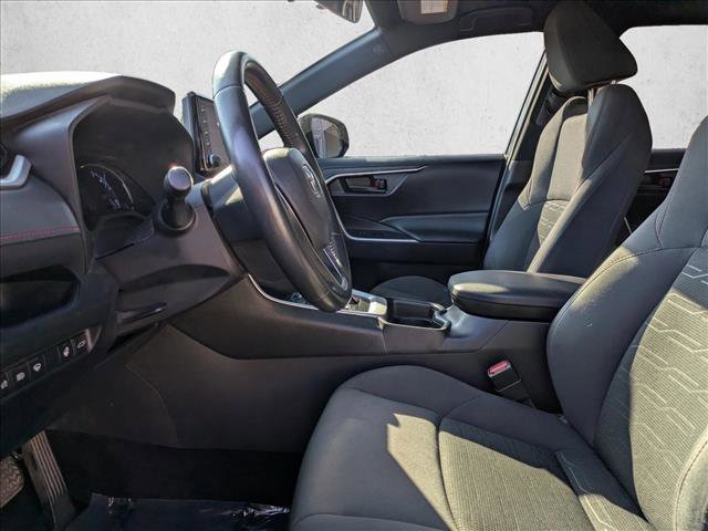 Used 2021 Toyota RAV4 SE w/ Weather & Moonroof Package image 10