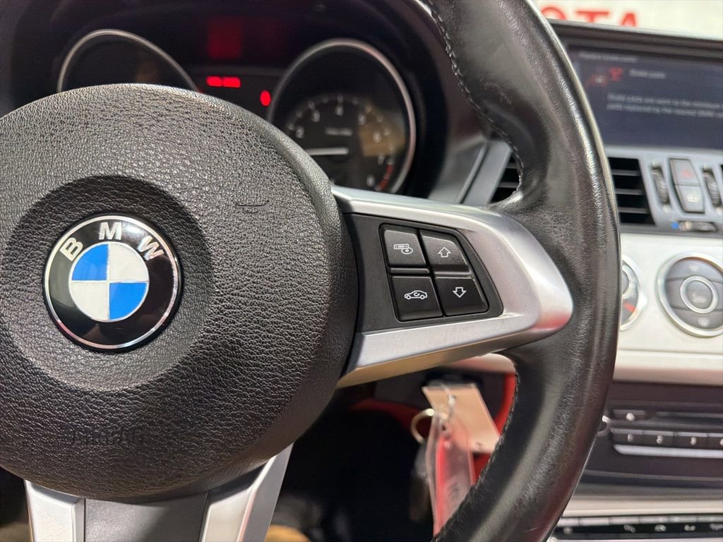 Used 2012 BMW Z4 sDrive28i RWD image 22