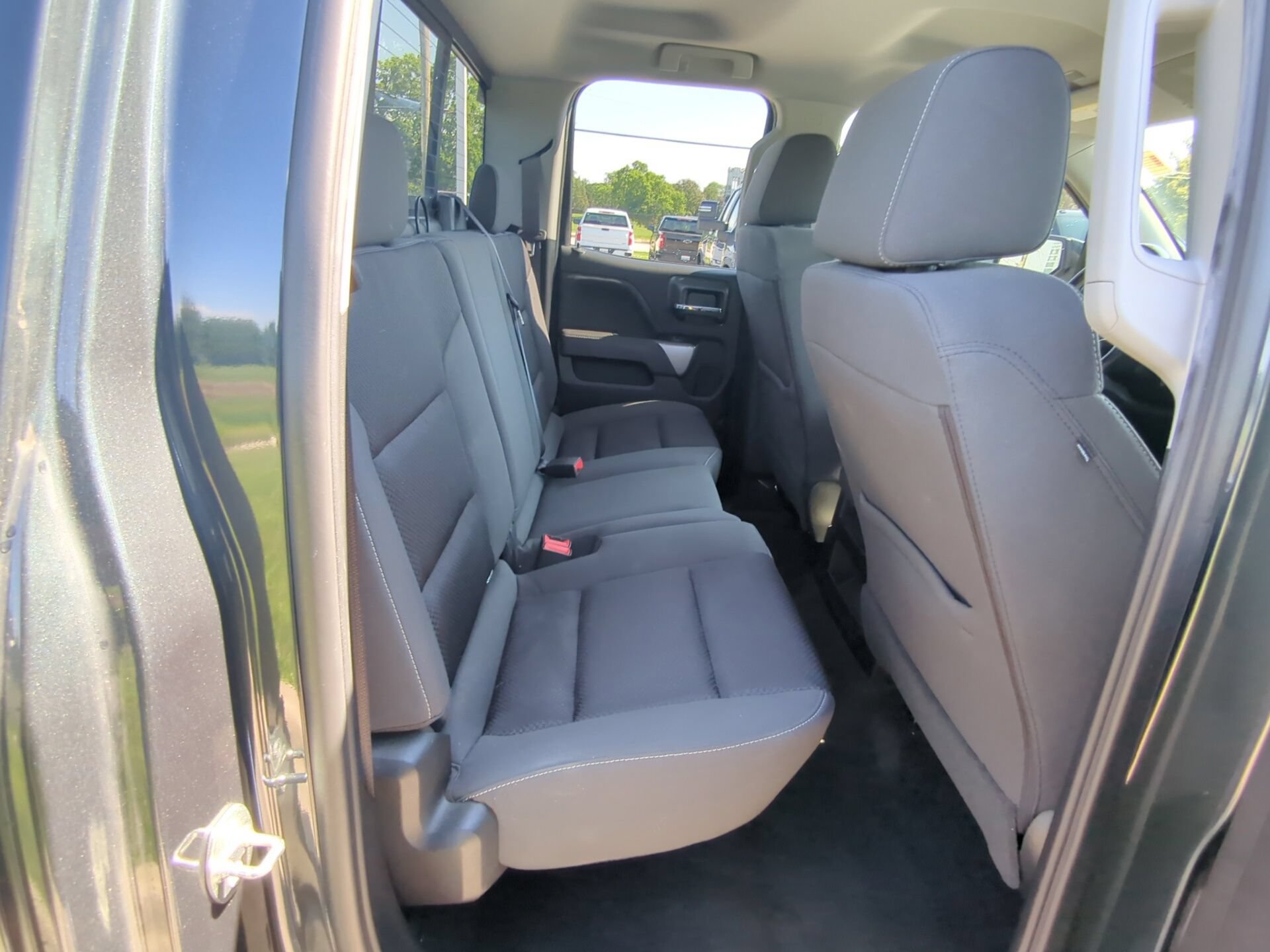 Used 2017 Chevrolet Silverado 1500 LT w/ All Star Edition AWD/4WD image 10