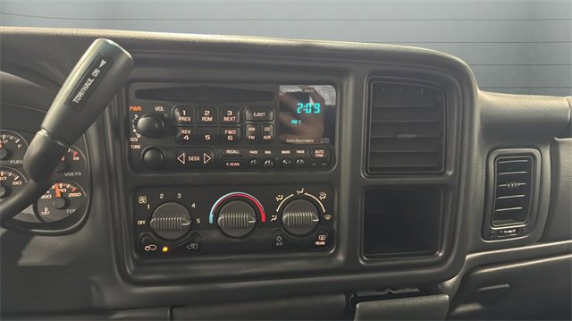 Used 2002 Chevrolet Avalanche 2500 image 16