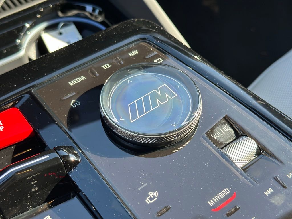 New 2026 BMW M5 w/ Executive Package image 41