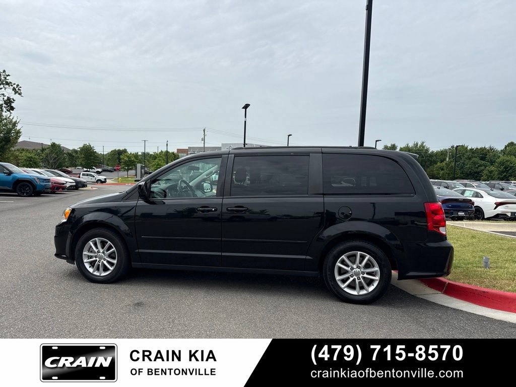 Used 2016 Dodge Grand Caravan SXT FWD image 4