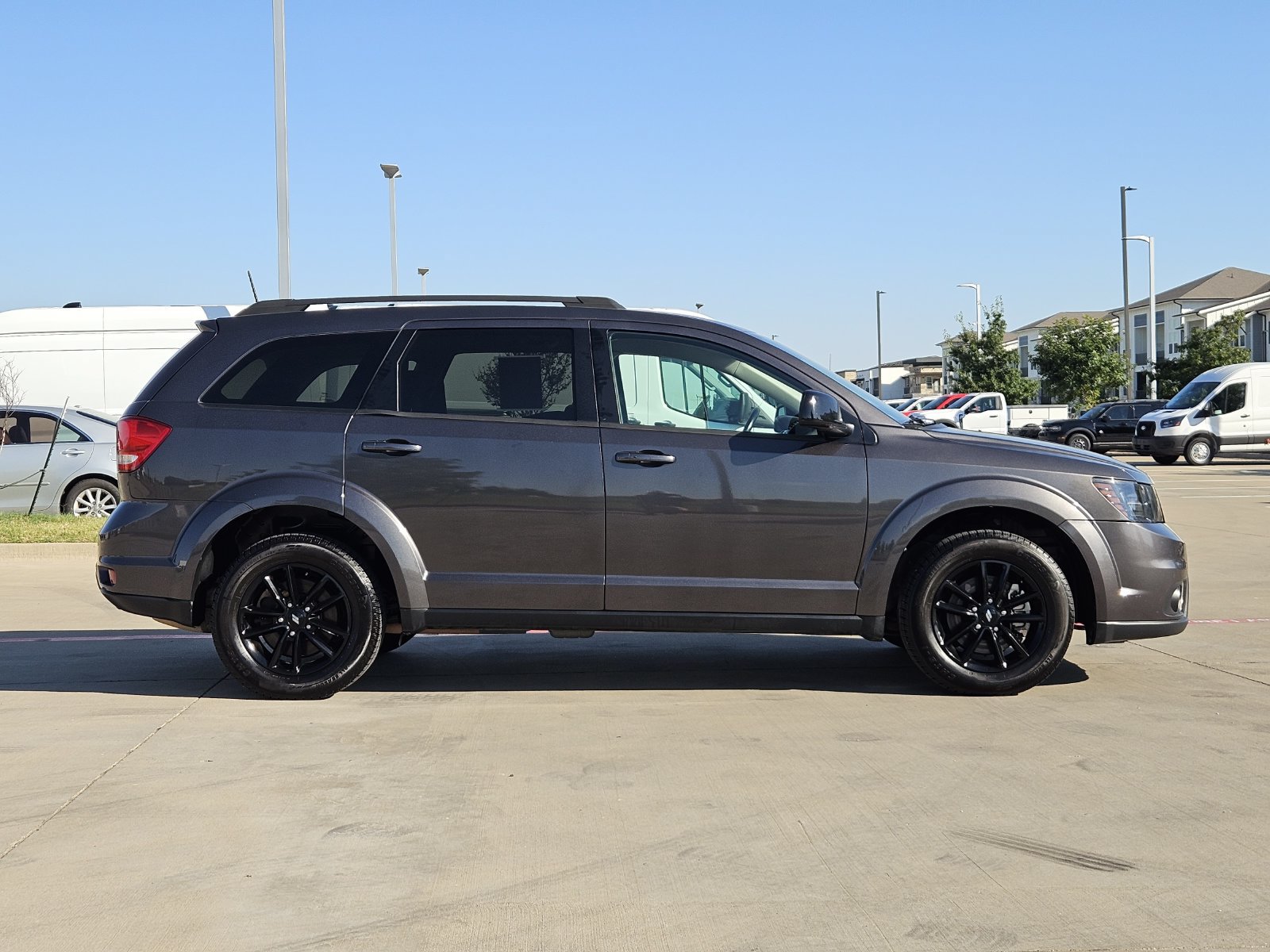 Used 2019 Dodge Journey SE w/ Connectivity Group FWD image 7