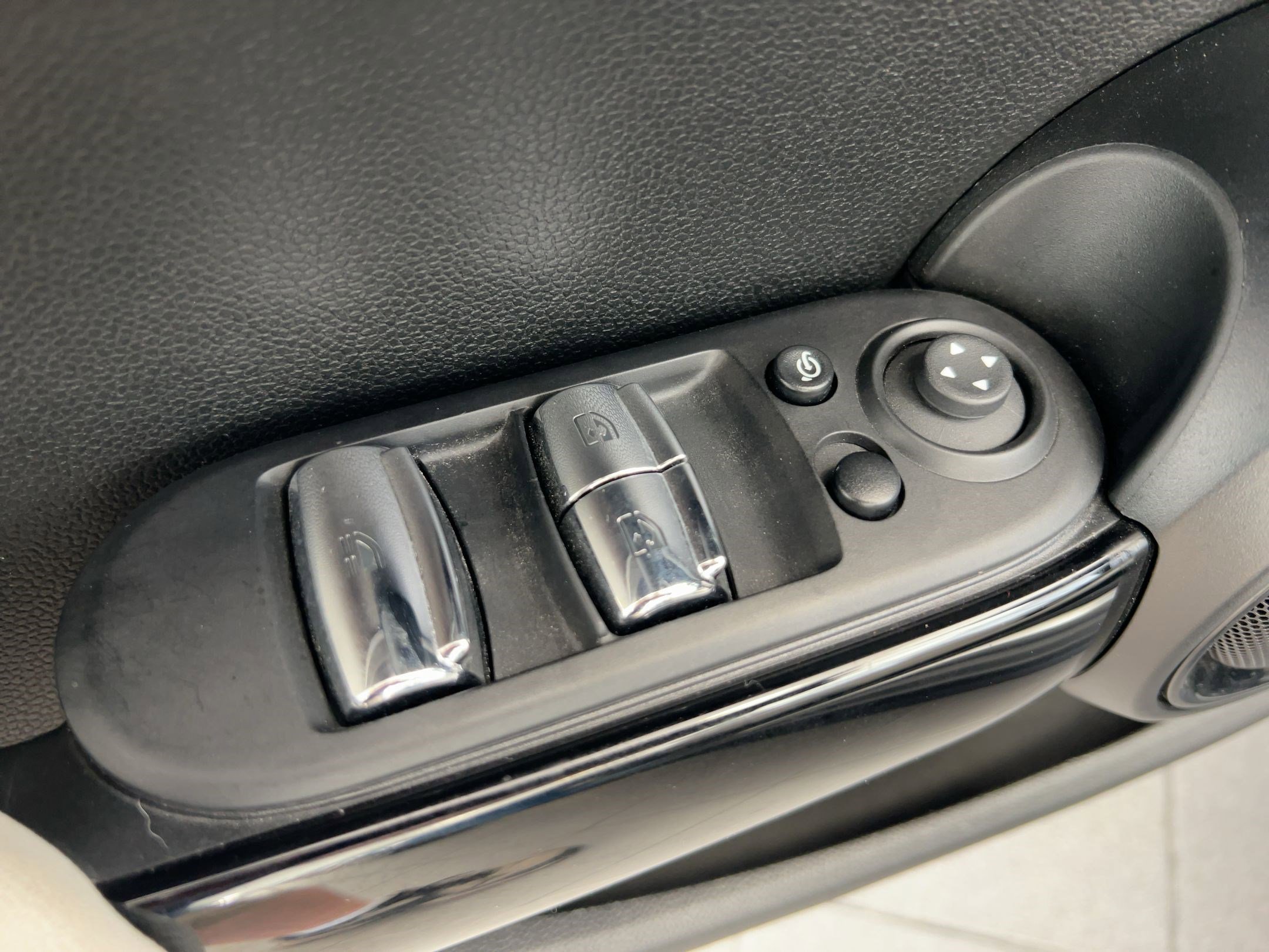 Certified 2023 MINI Cooper S image 13