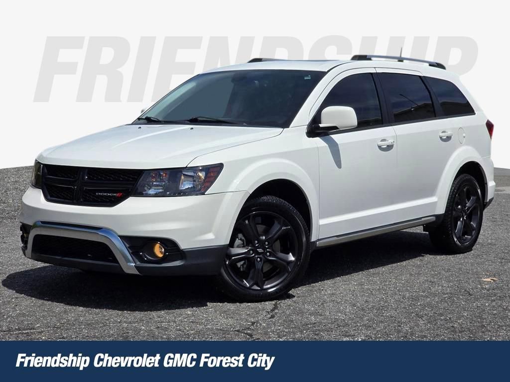 Used 2019 Dodge Journey Crossroad w/ Nav & Sun Group