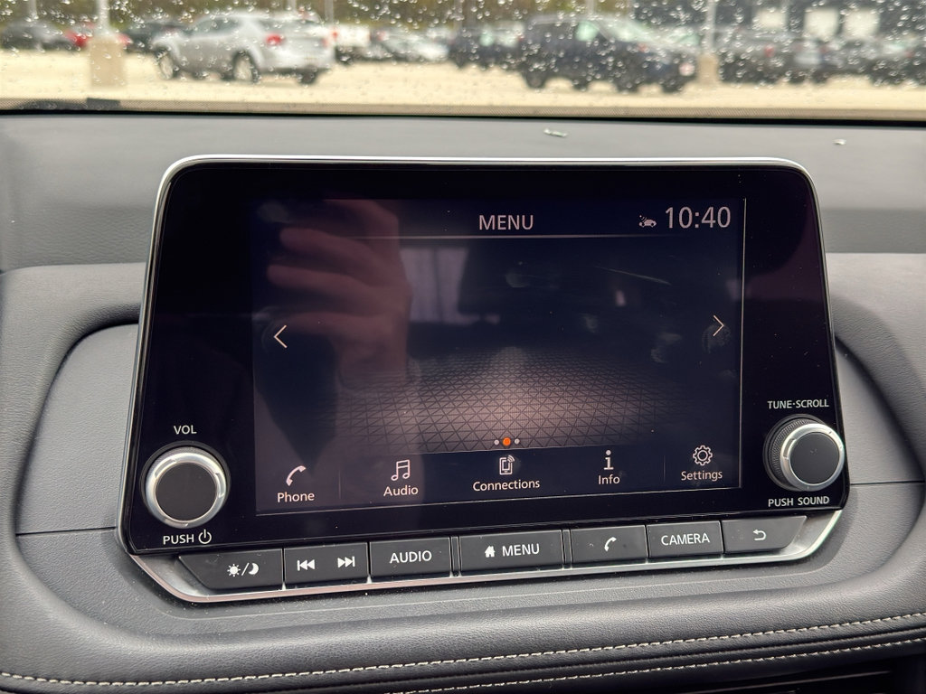 Certified 2025 Nissan Rogue SV AWD/4WD image 18