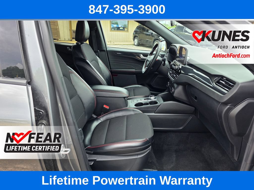 Certified 2025 Ford Escape ST-Line AWD/4WD image 27