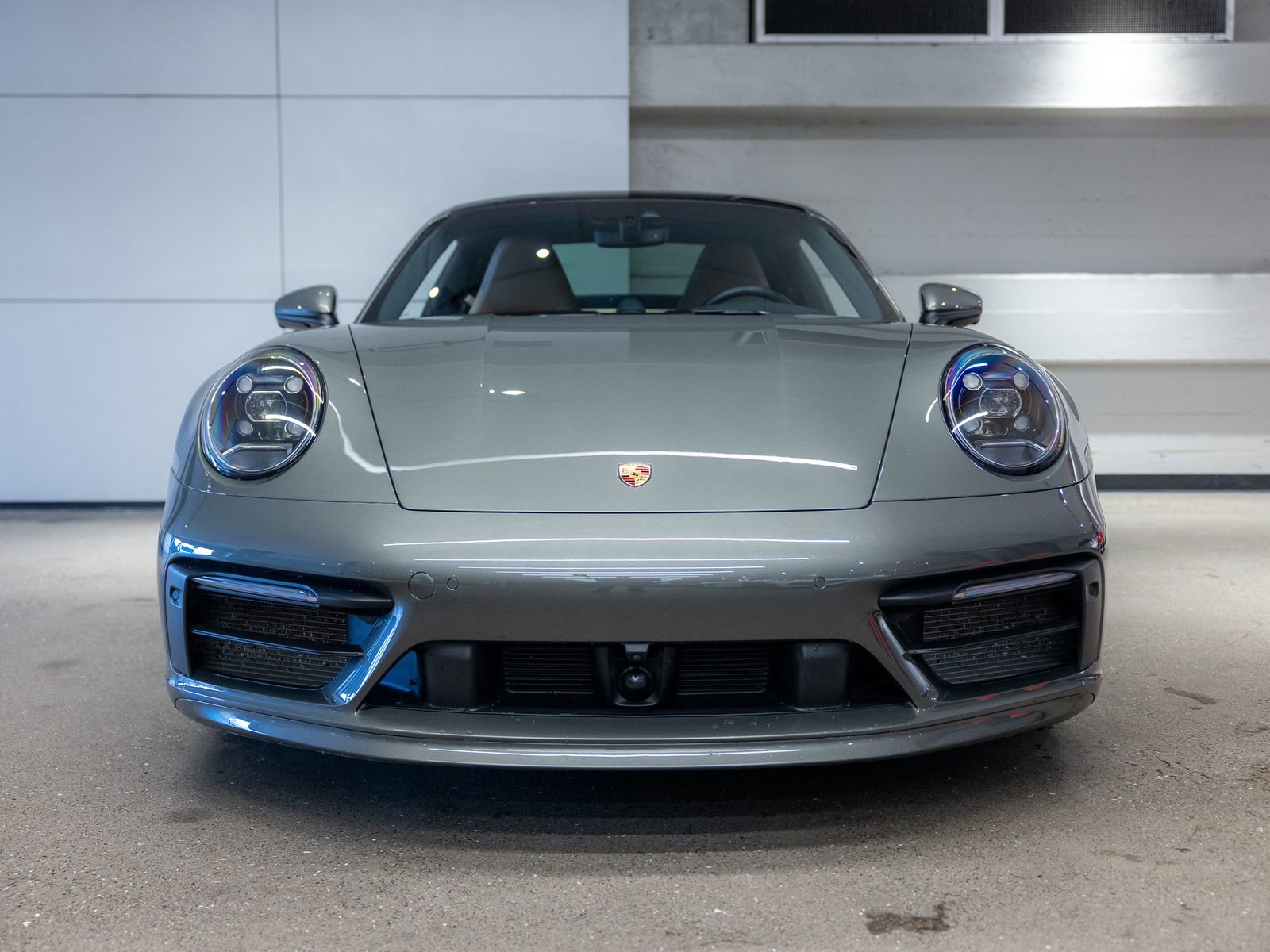 Certified 2020 Porsche 911 Carrera S w/ Premium Package RWD image 11