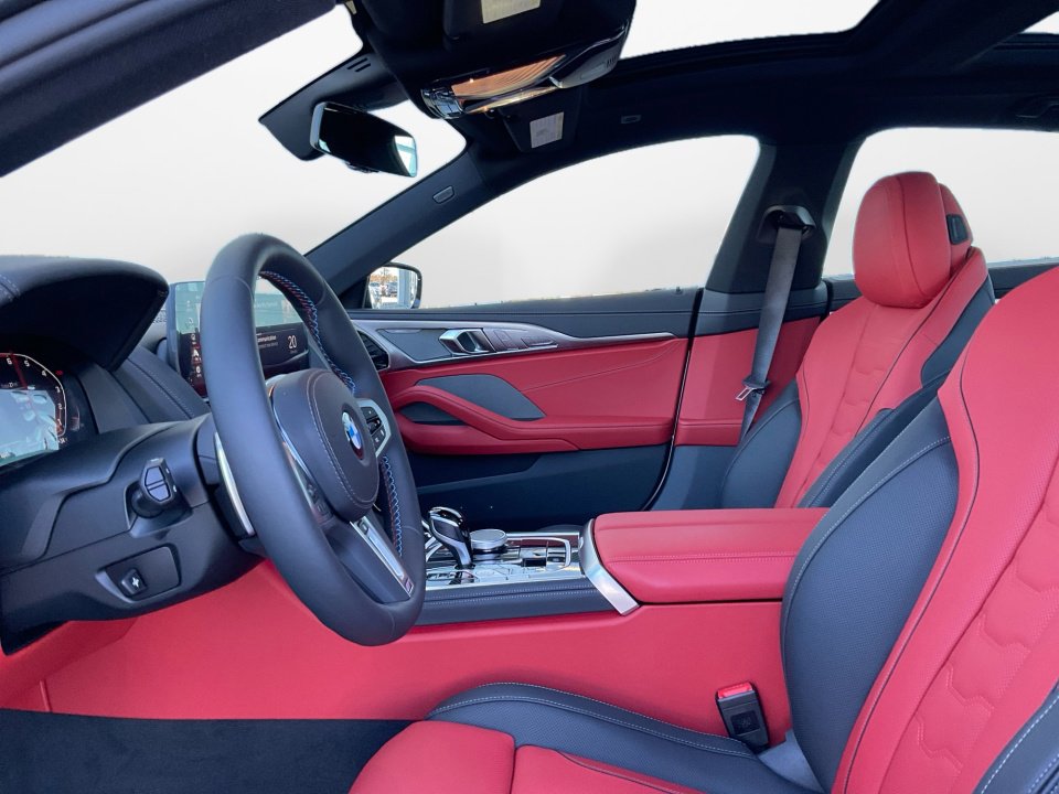 New 2026 BMW M850i xDrive w/ Driving Assistance Package image 9