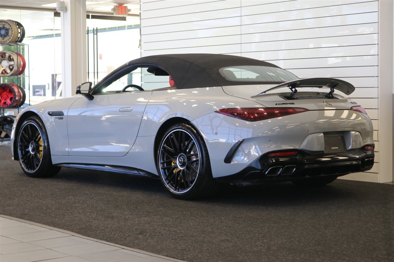 Used 2023 Mercedes-Benz SL 63 AMG 4MATIC w/ Driver Assistance Package image 11