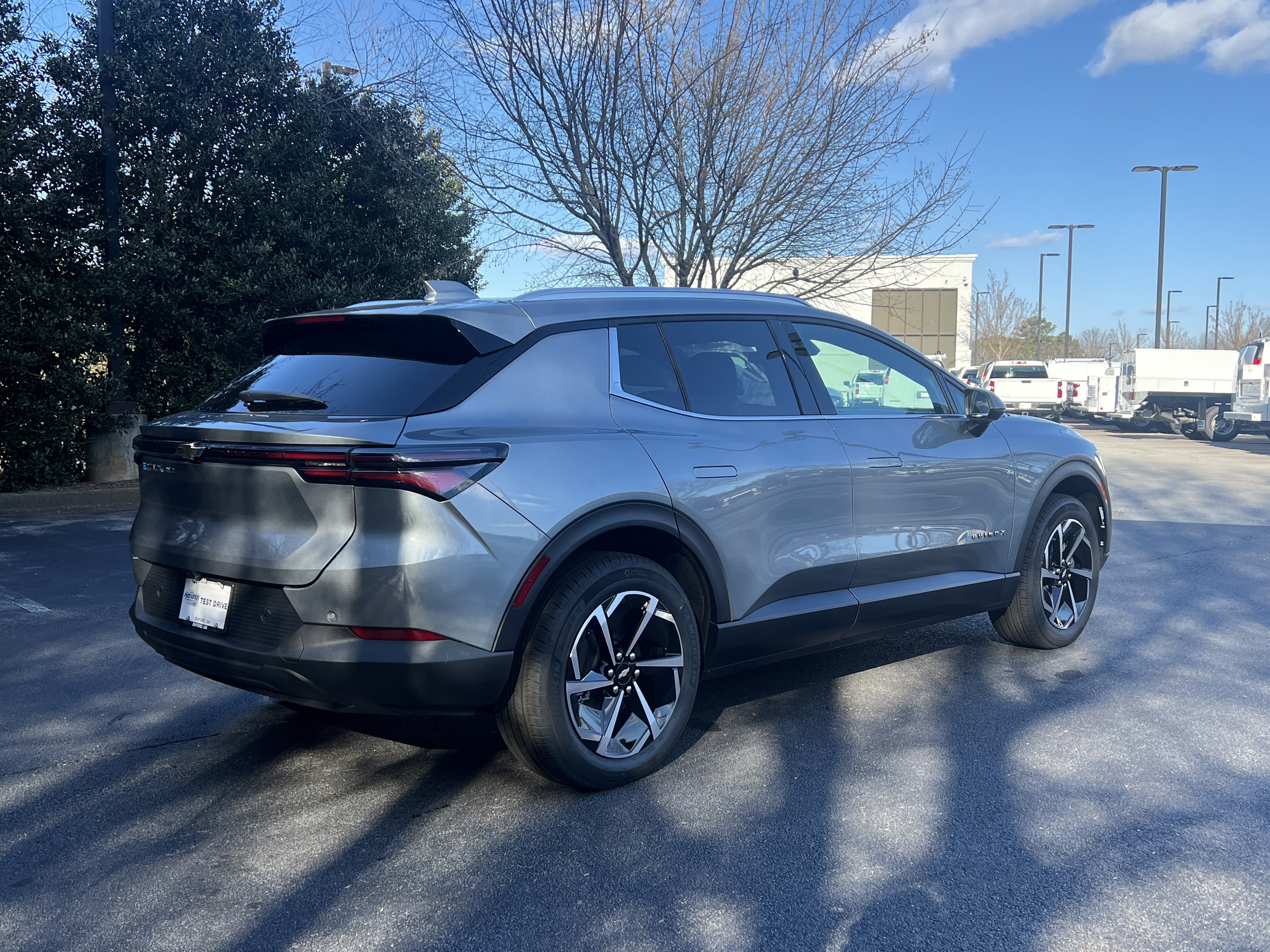 New 2026 Chevrolet Equinox EV LT AWD/4WD image 9