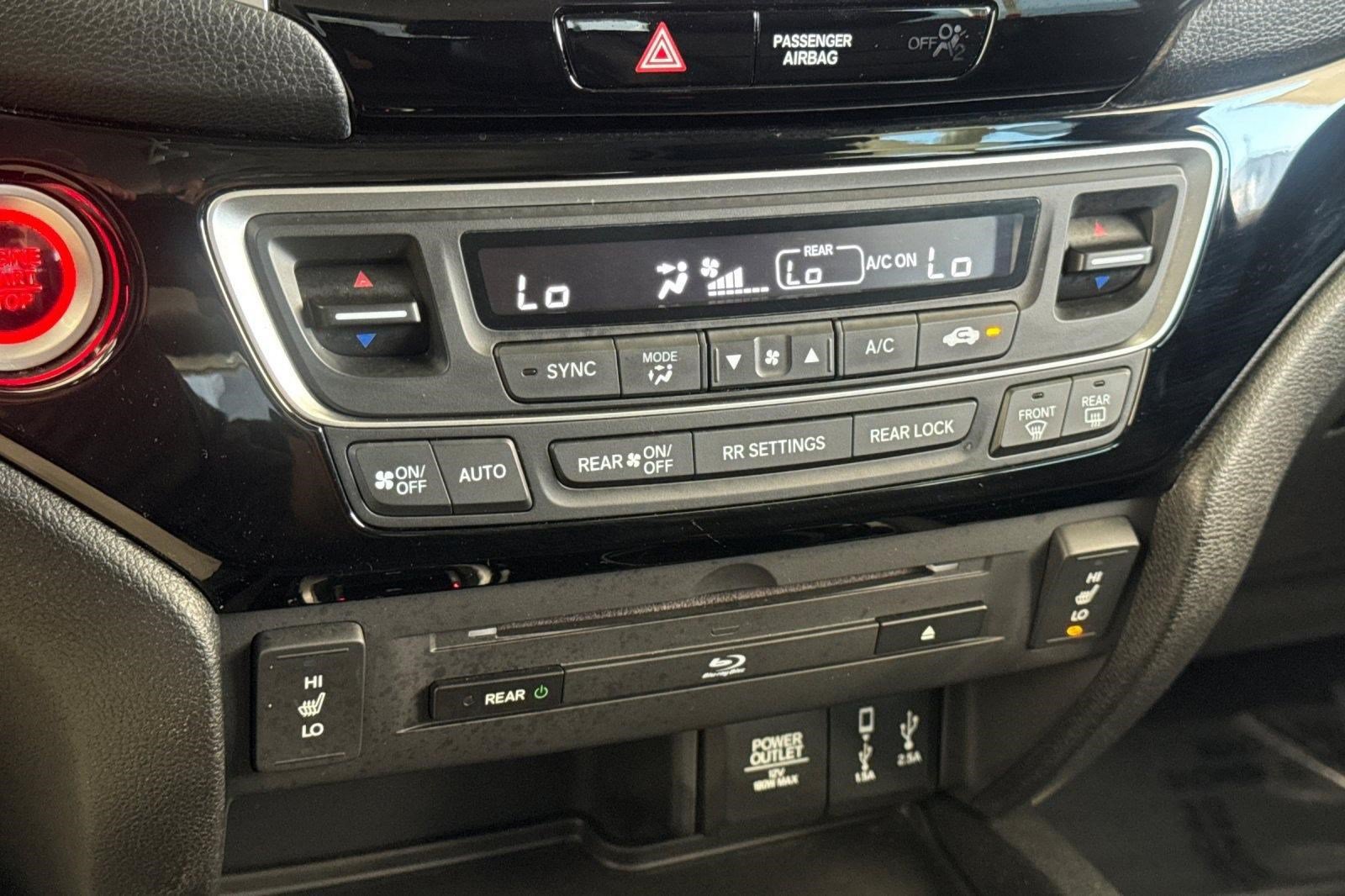 Used 2017 Honda Pilot Touring image 17