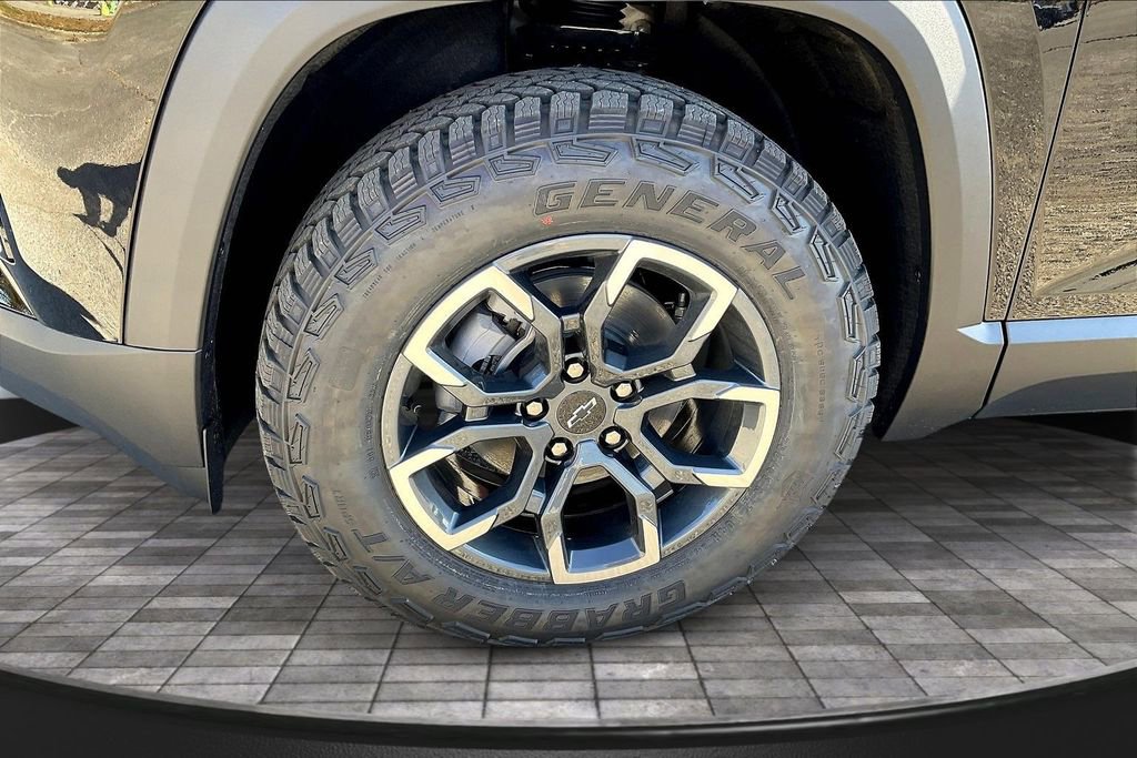 New 2026 Chevrolet Equinox ACTIV image 13