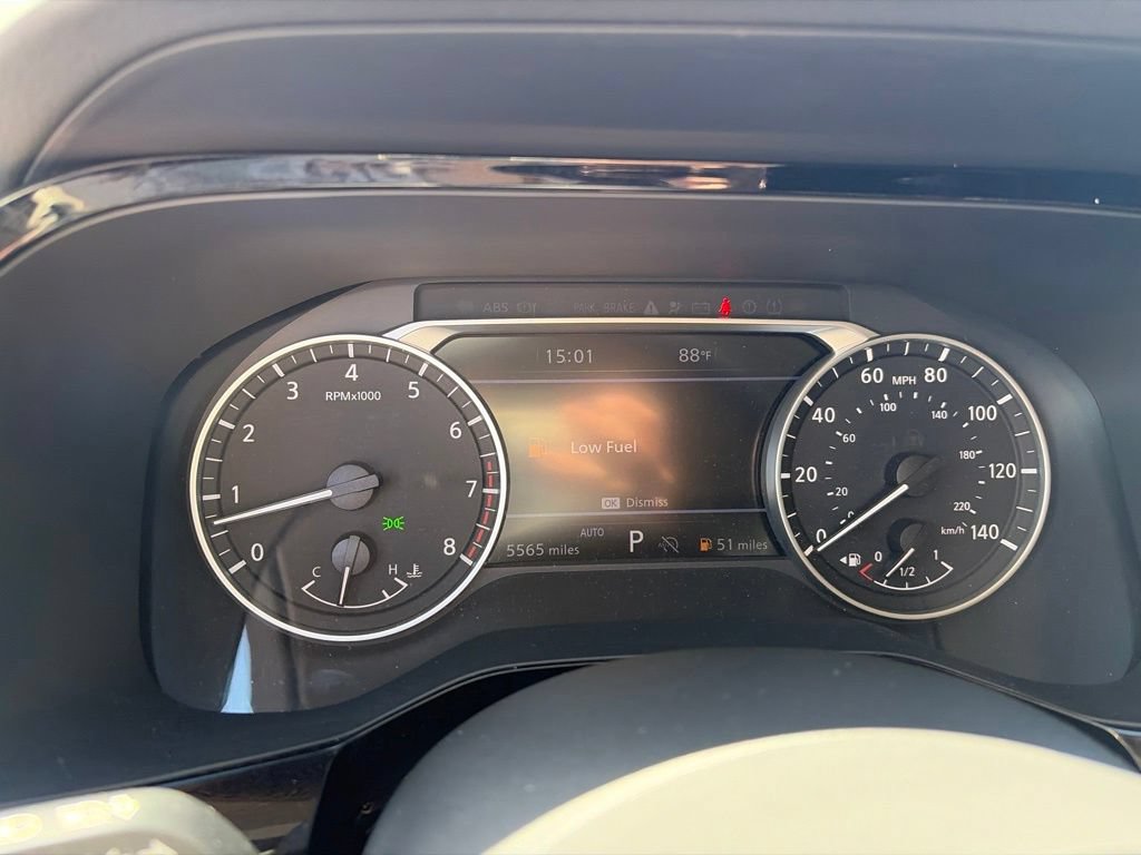 Used 2025 Nissan Pathfinder SL w/ Lighting Package (N92) AWD/4WD image 15