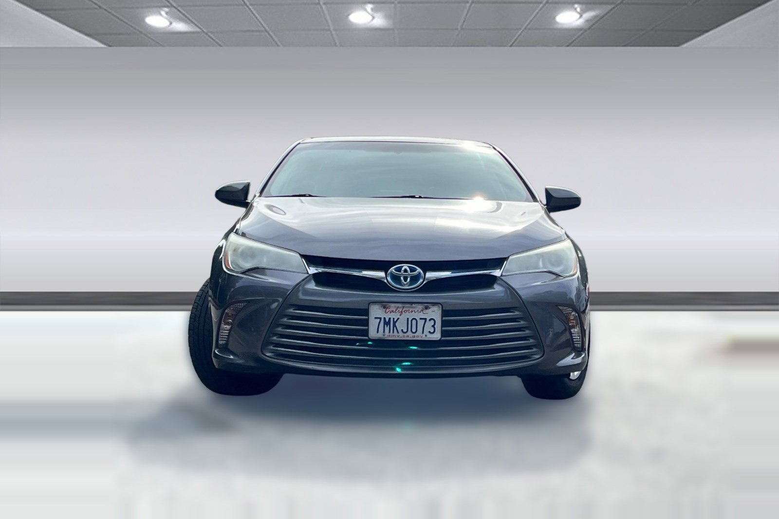 Used 2016 Toyota Camry LE image 4