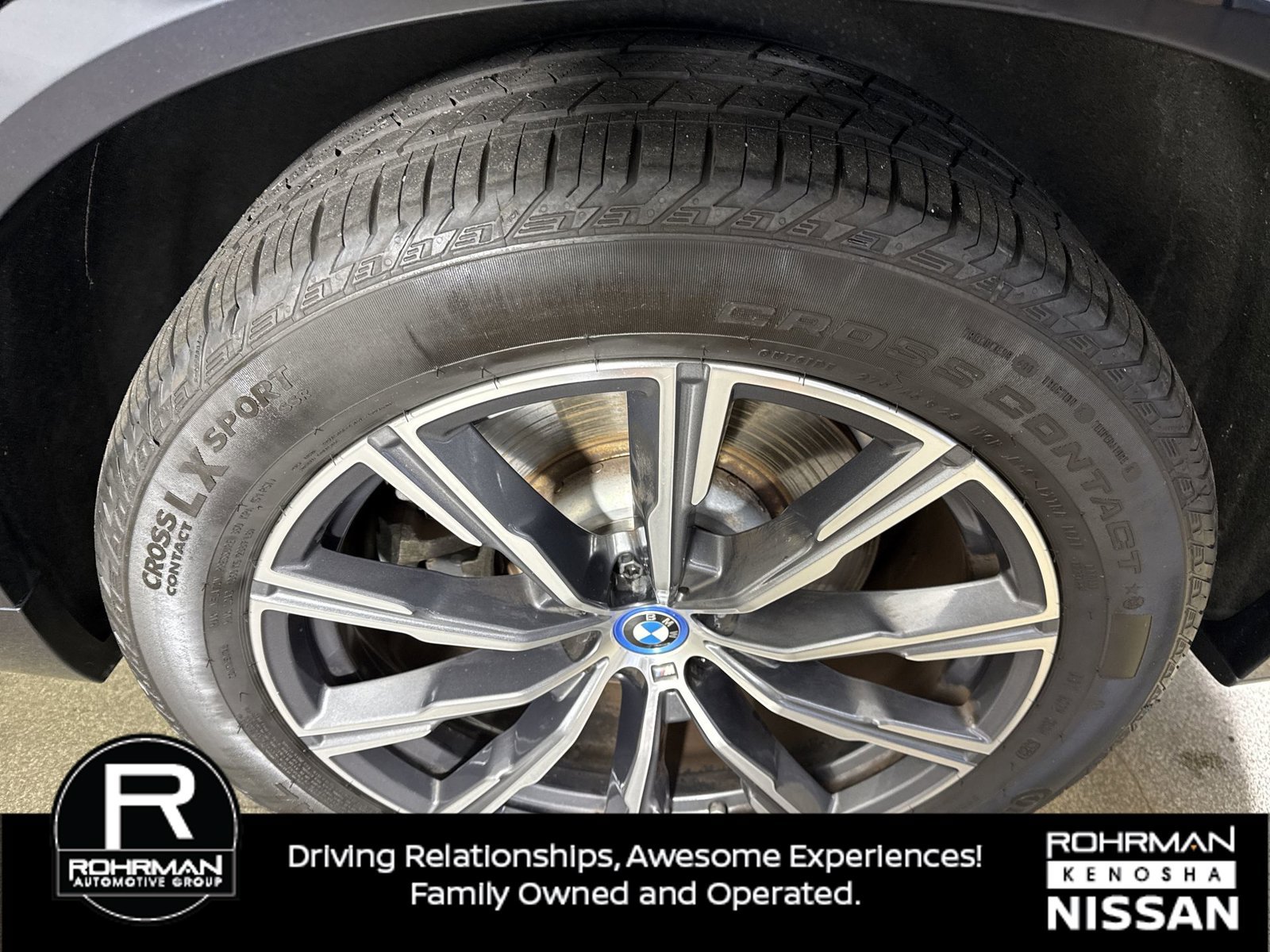 Used 2024 BMW X5 xDrive50e w/ M Sport Package AWD/4WD image 6