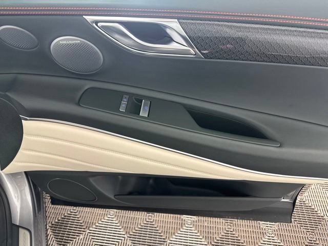 Used 2025 Genesis GV80 3.5T e-SC AWD/4WD image 19