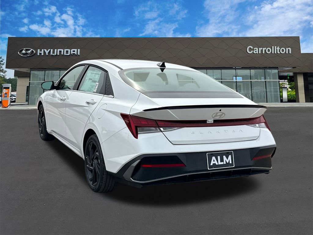 New 2026 Hyundai Elantra SEL Sport image 7