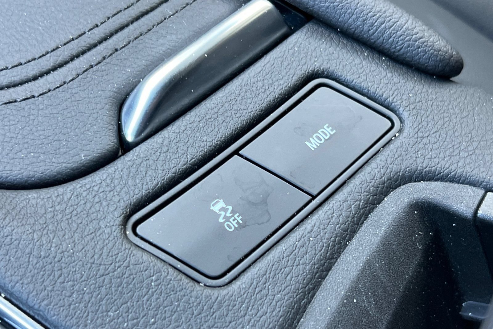 Used 2025 Cadillac XT5 Luxury w/ LPO, Floor Liner Package FWD image 29