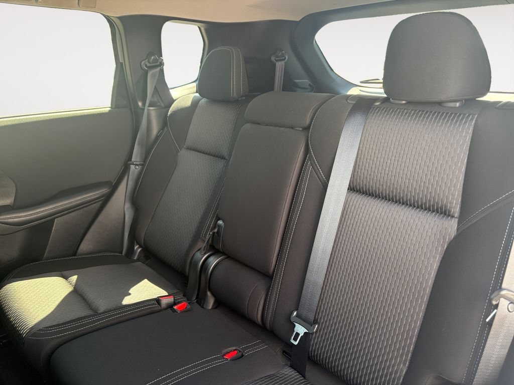 Used 2024 Mitsubishi Outlander ES FWD image 13
