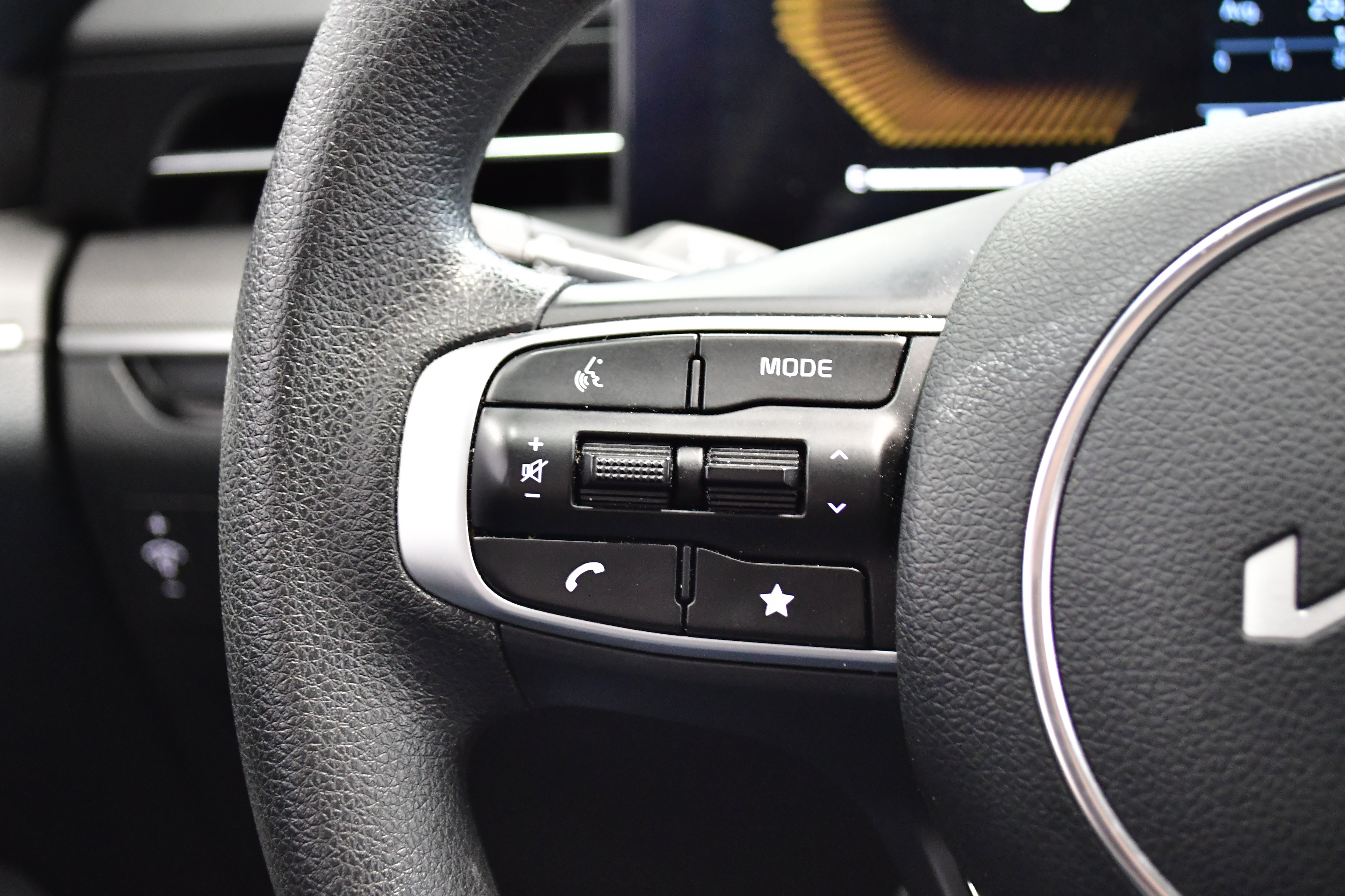 Used 2025 Kia K5 LXS image 21