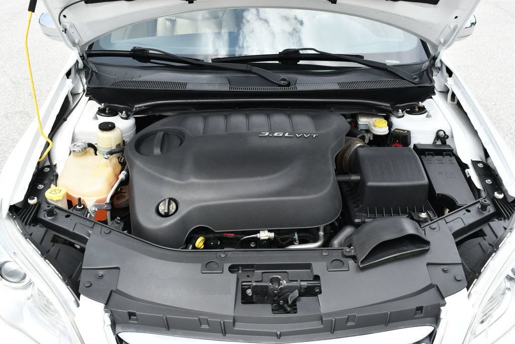 Used 2012 Chrysler 200 Limited FWD image 74