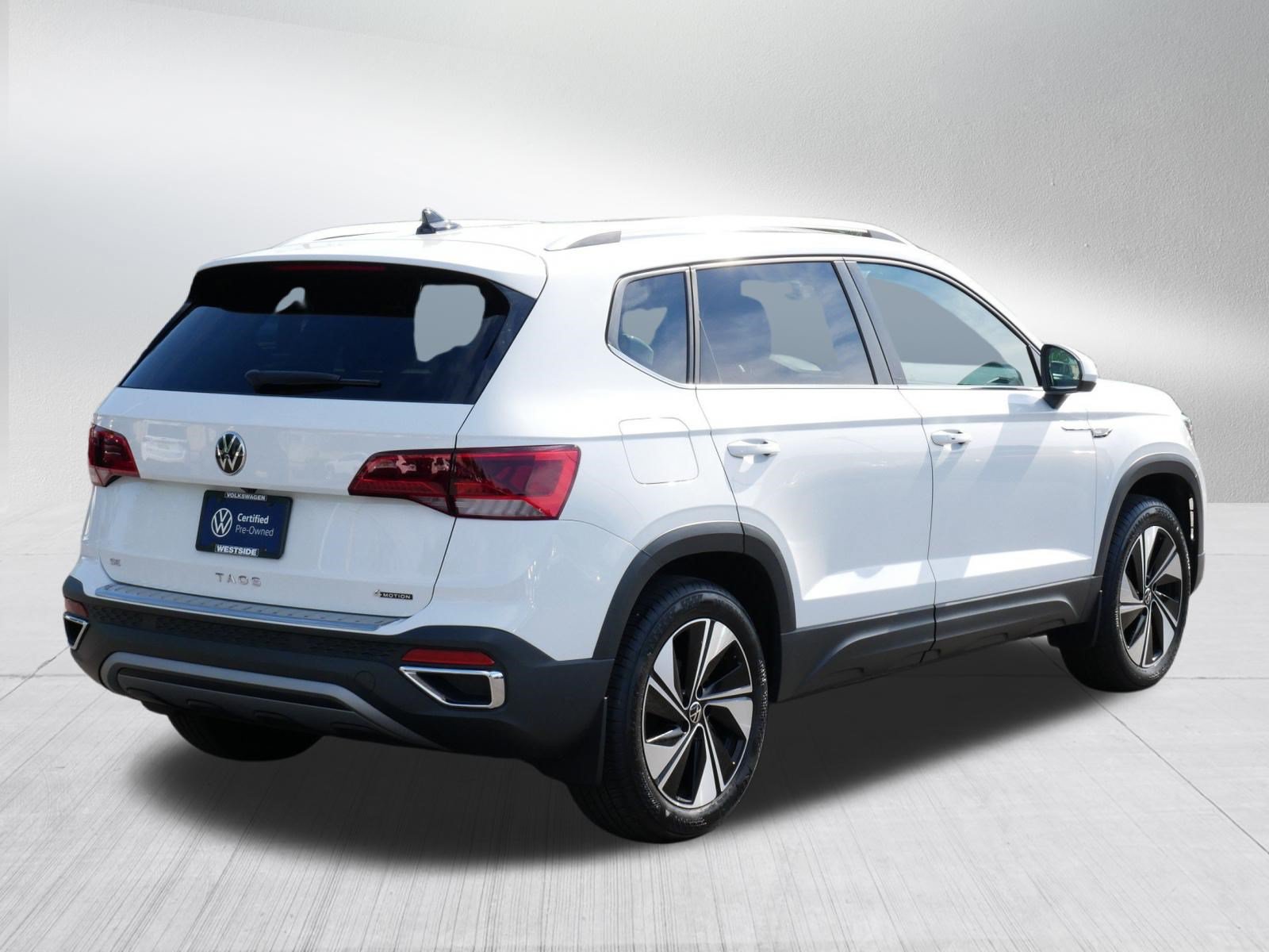 Certified 2024 Volkswagen Taos SE AWD/4WD image 7