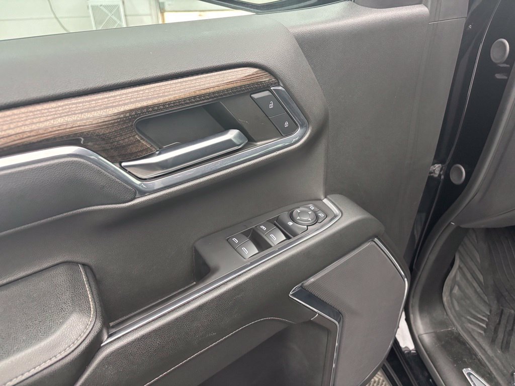 Used 2024 Chevrolet Silverado 1500 LT Trail Boss AWD/4WD image 17