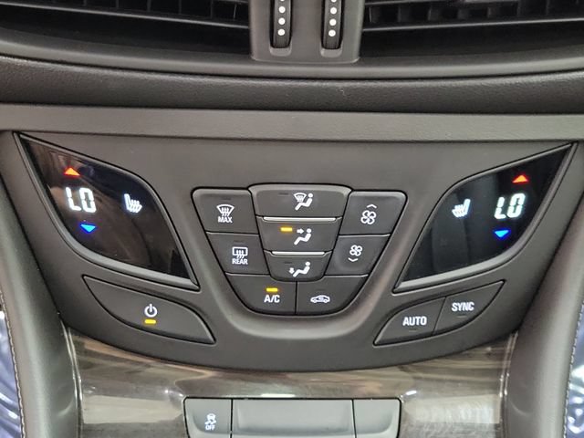 Used 2019 Buick Envision Premium AWD/4WD image 29