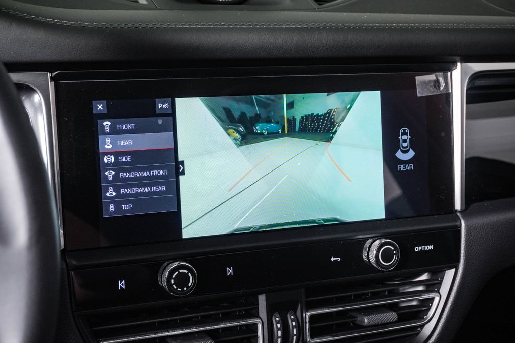 Certified 2026 Porsche Macan S AWD/4WD image 23