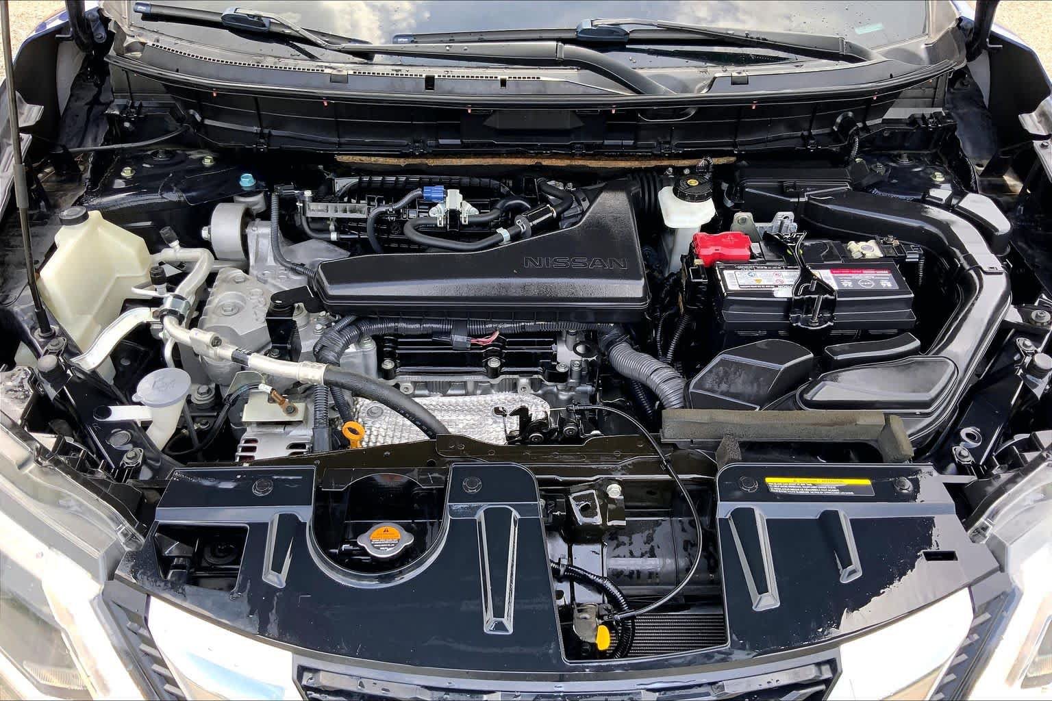 Used 2020 Nissan Rogue SV FWD image 31