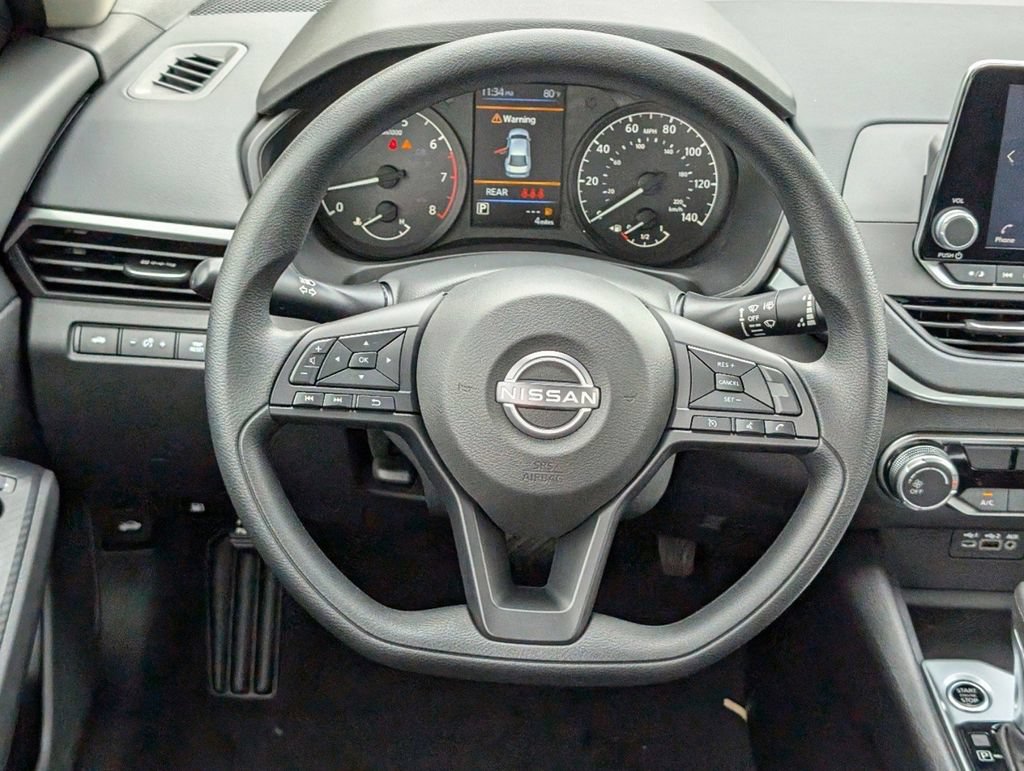 Used 2025 Nissan Altima 2.5 S FWD image 14