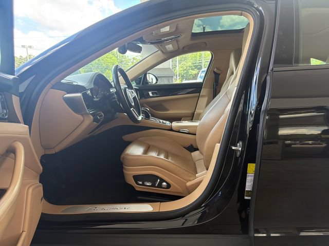 Used 2019 Porsche Panamera RWD image 10