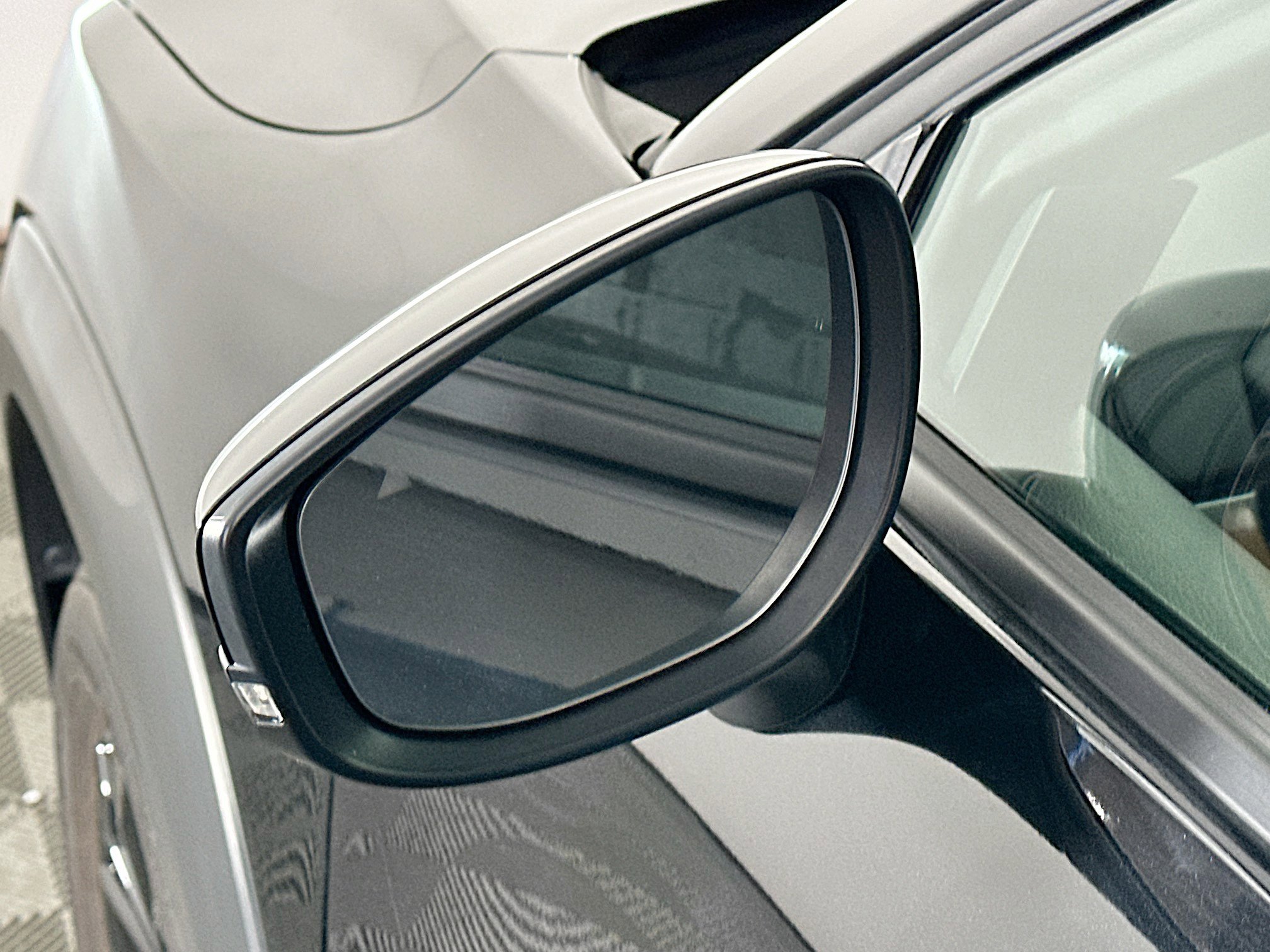 Used 2025 MAZDA CX-50 AWD 2.5 S w/ Premium Package image 16