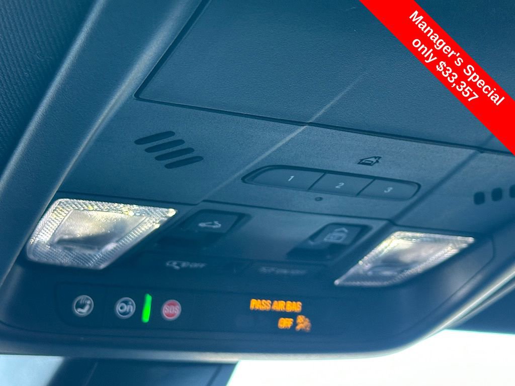 Used 2023 Cadillac XT6 Luxury image 27