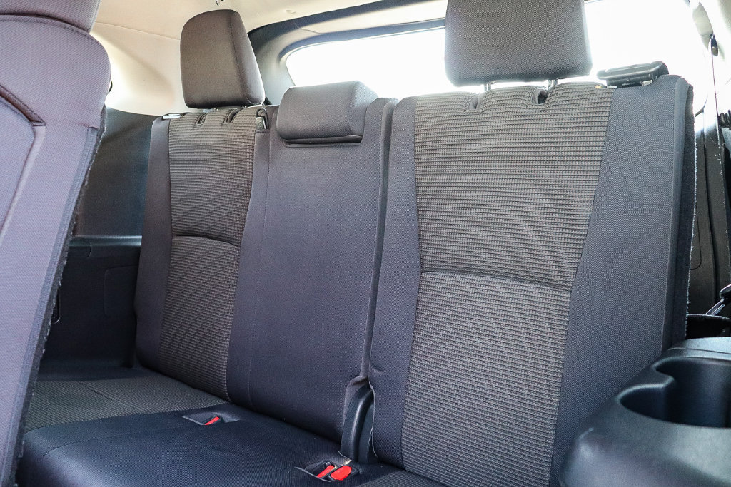 Used 2022 Toyota Highlander LE FWD image 18