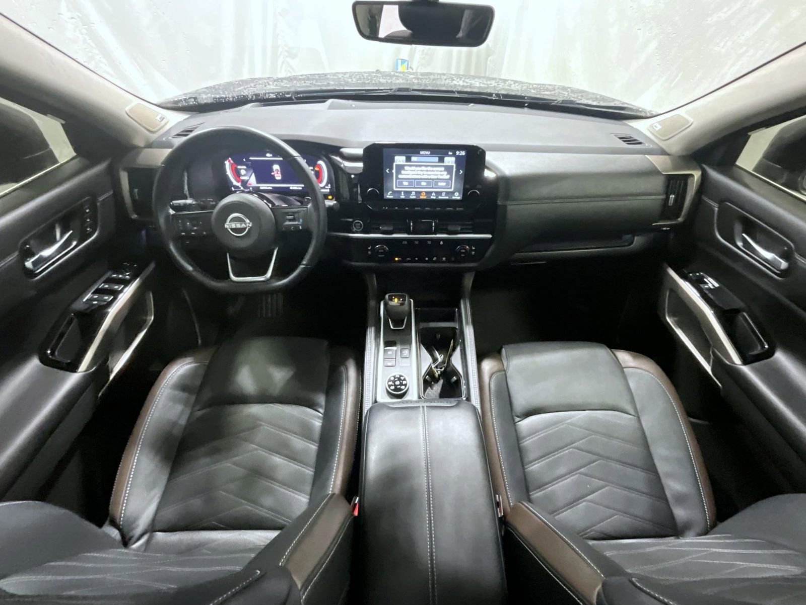 Used 2023 Nissan Pathfinder Platinum image 14