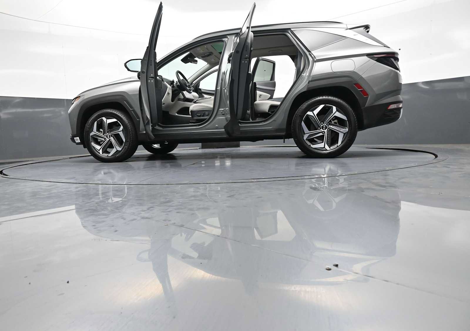 Used 2024 Hyundai Tucson Limited AWD/4WD image 50