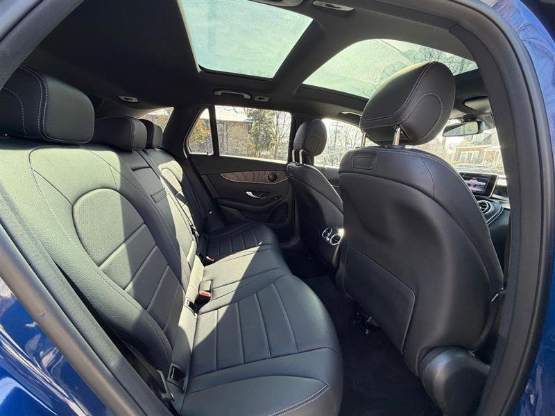 Used 2018 Mercedes-Benz GLC 300 4MATIC image 23