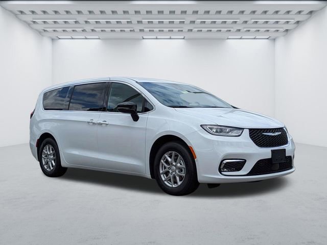 New 2026 Chrysler Pacifica Select FWD image 2