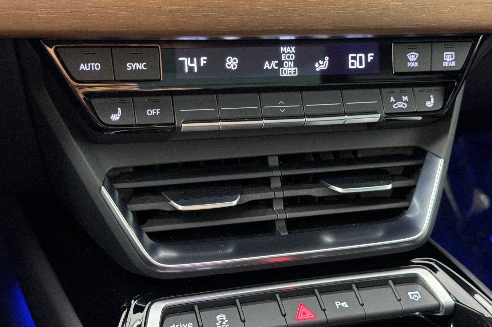 Used 2024 Audi e-tron GT Premium Plus image 19