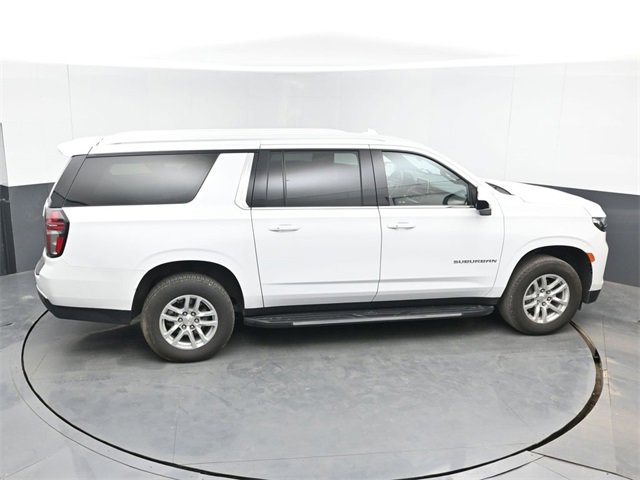 Used 2024 Chevrolet Suburban LT image 43
