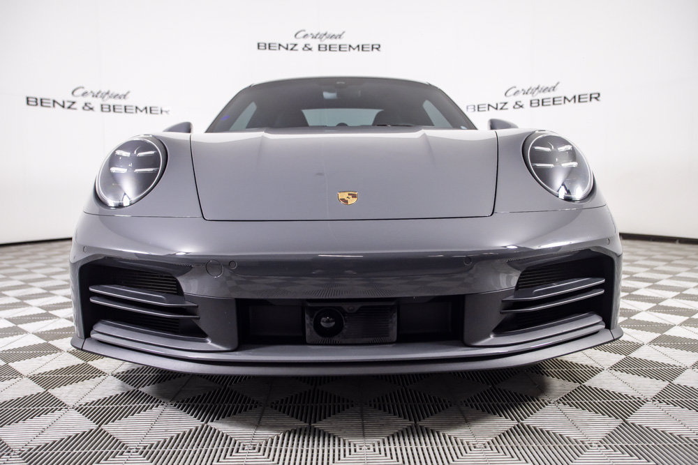 Used 2025 Porsche 911 Carrera RWD image 5