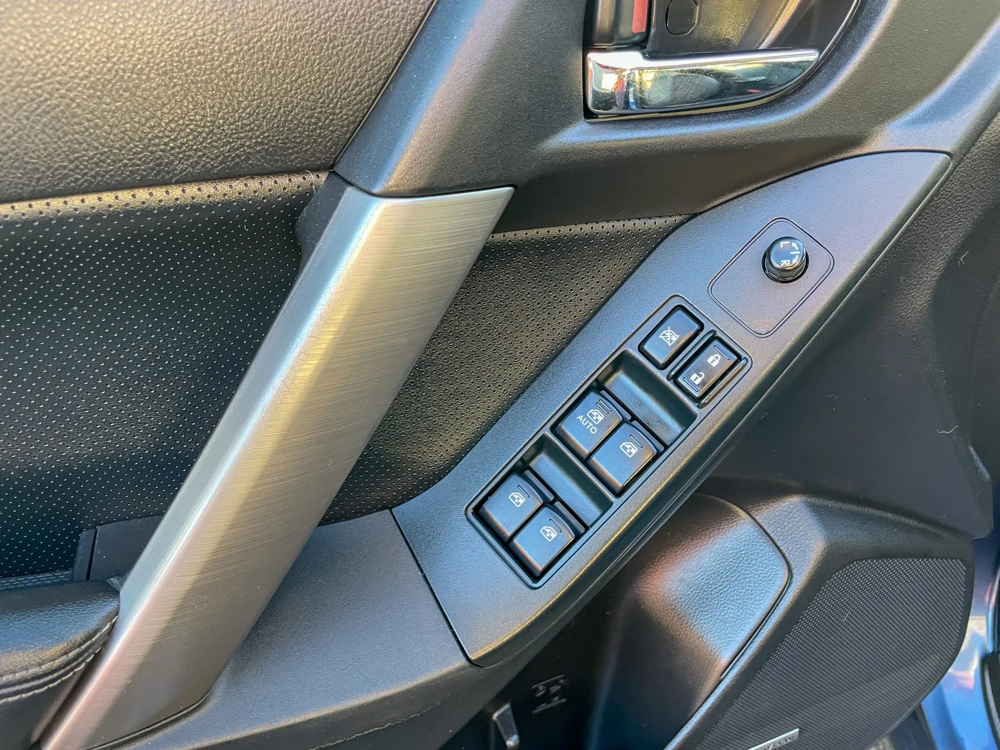 Used 2014 Subaru Forester 2.0XT Touring image 10