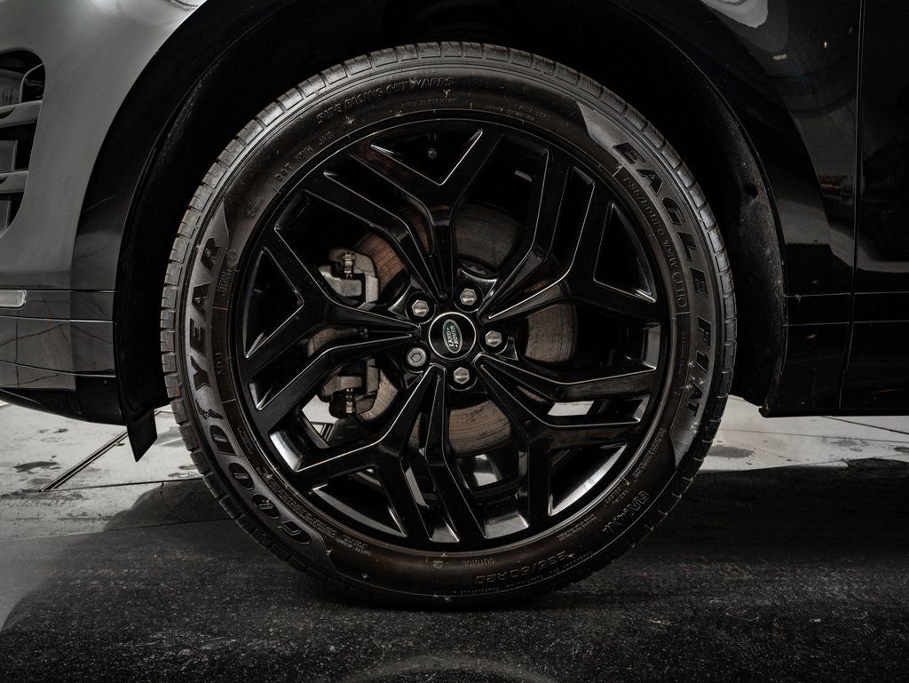 Used 2023 Land Rover Range Rover Evoque R-Dynamic S image 13