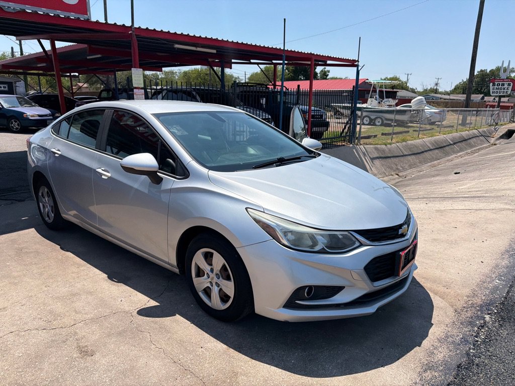 Used 2018 Chevrolet Cruze LS FWD image 8